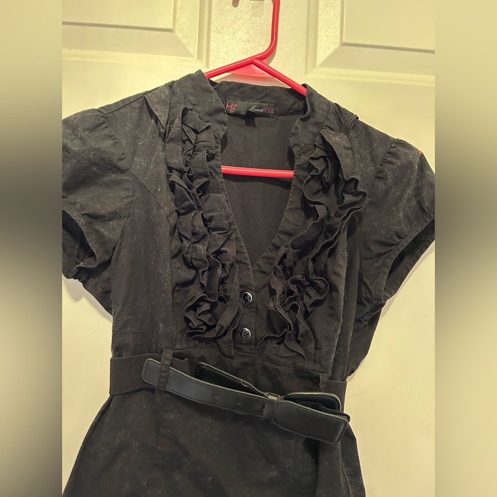 Juniors Size Medium Black HeartSoul Blouse